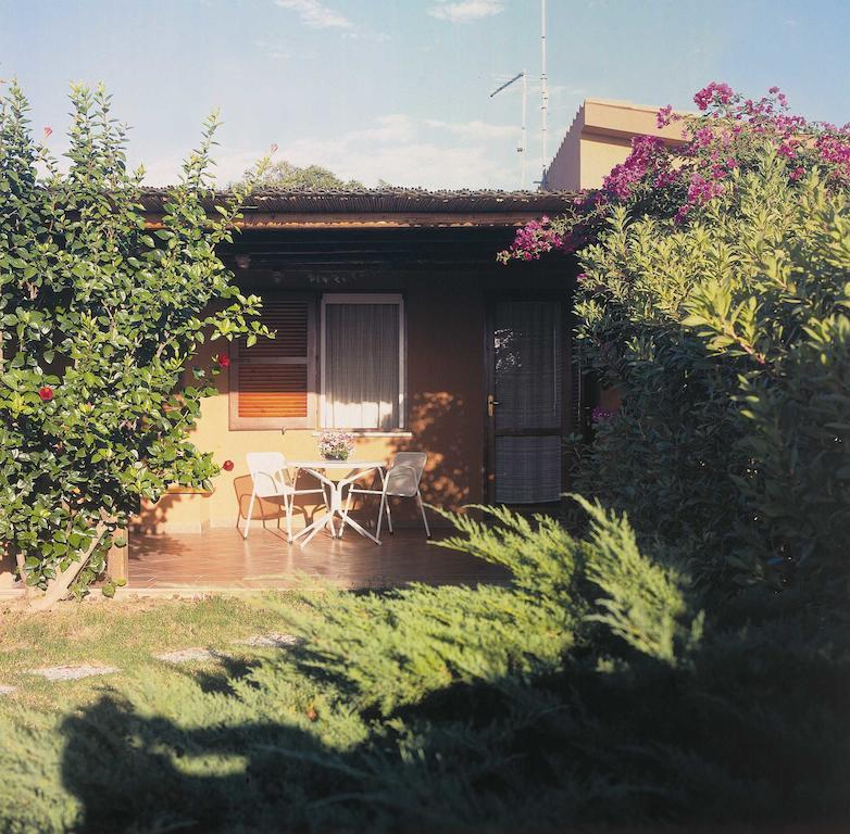 Appartamenti Costa Rei Bagian luar foto